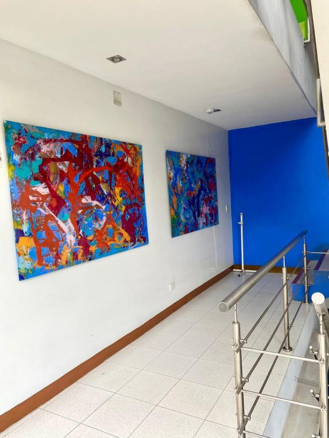 Hotel Santelmo Кали Екстериор снимка