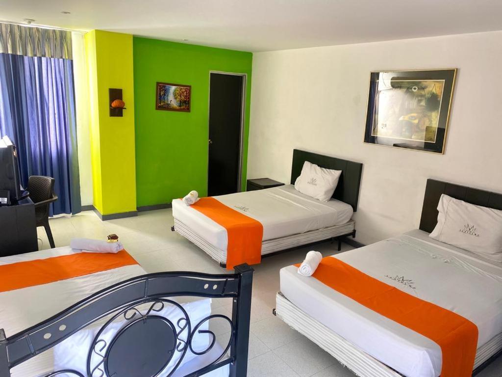 Hotel Santelmo Кали Екстериор снимка